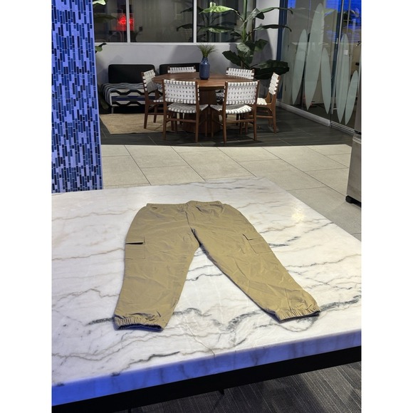 New Condition Without Tag Size Small Men's Cargo Pants Tan Khaki Color Pockets - Picture 5 of 16